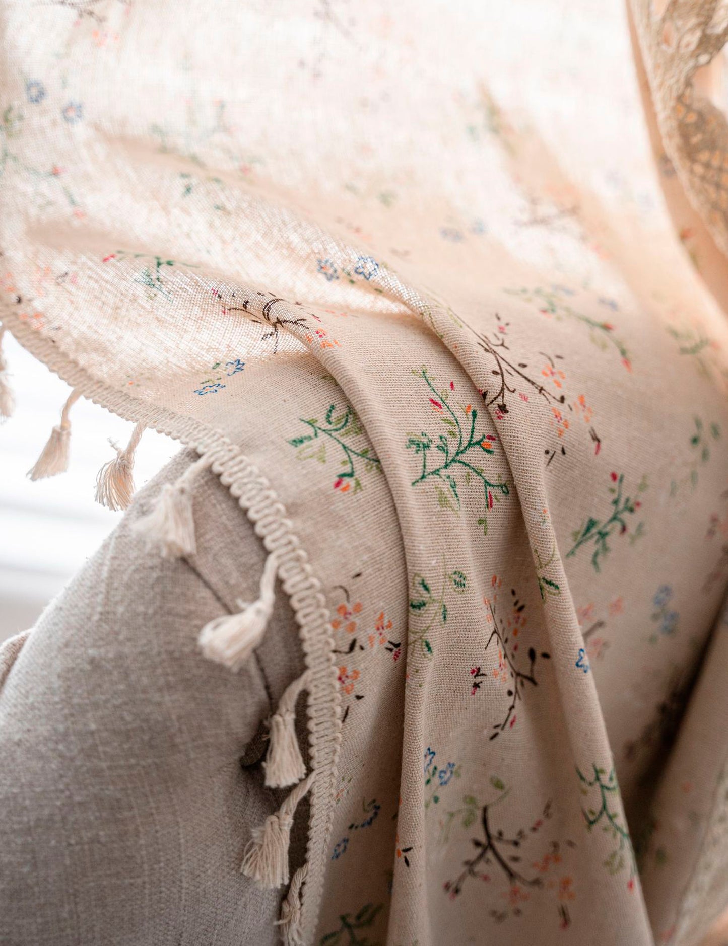 Aliacasia Floral Boho Curtains Lace Semi-Sheer Bohemian Knitted Handmade Tassels, Vintage Rustic Farmhouse Bohemian Window Curtain Panels for Living Bedroom, 1 Panel A01